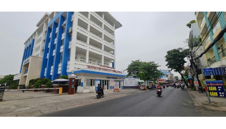 Cho thuê nhà Mặt Tiền Lê Thúc Hoạch 90m² - GẦN TRƯỜNG CAO ĐẲNG